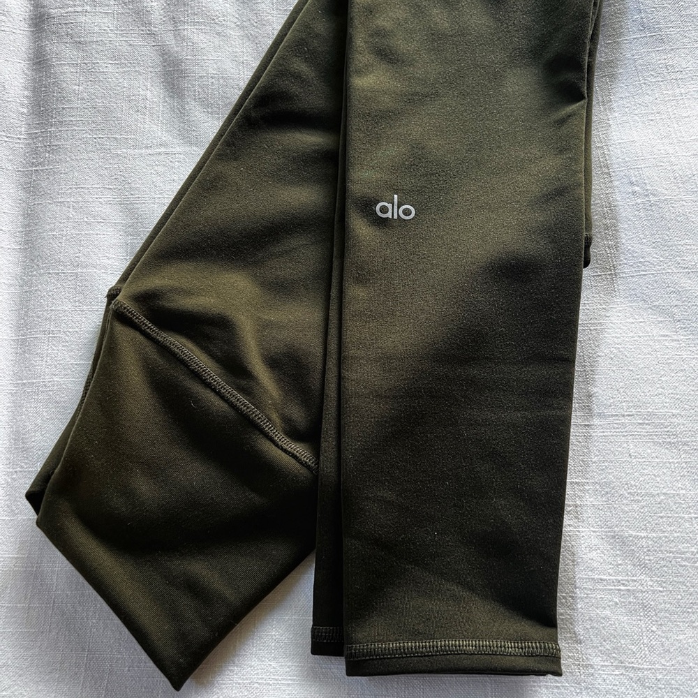 ALO Yoga Olive Leggings